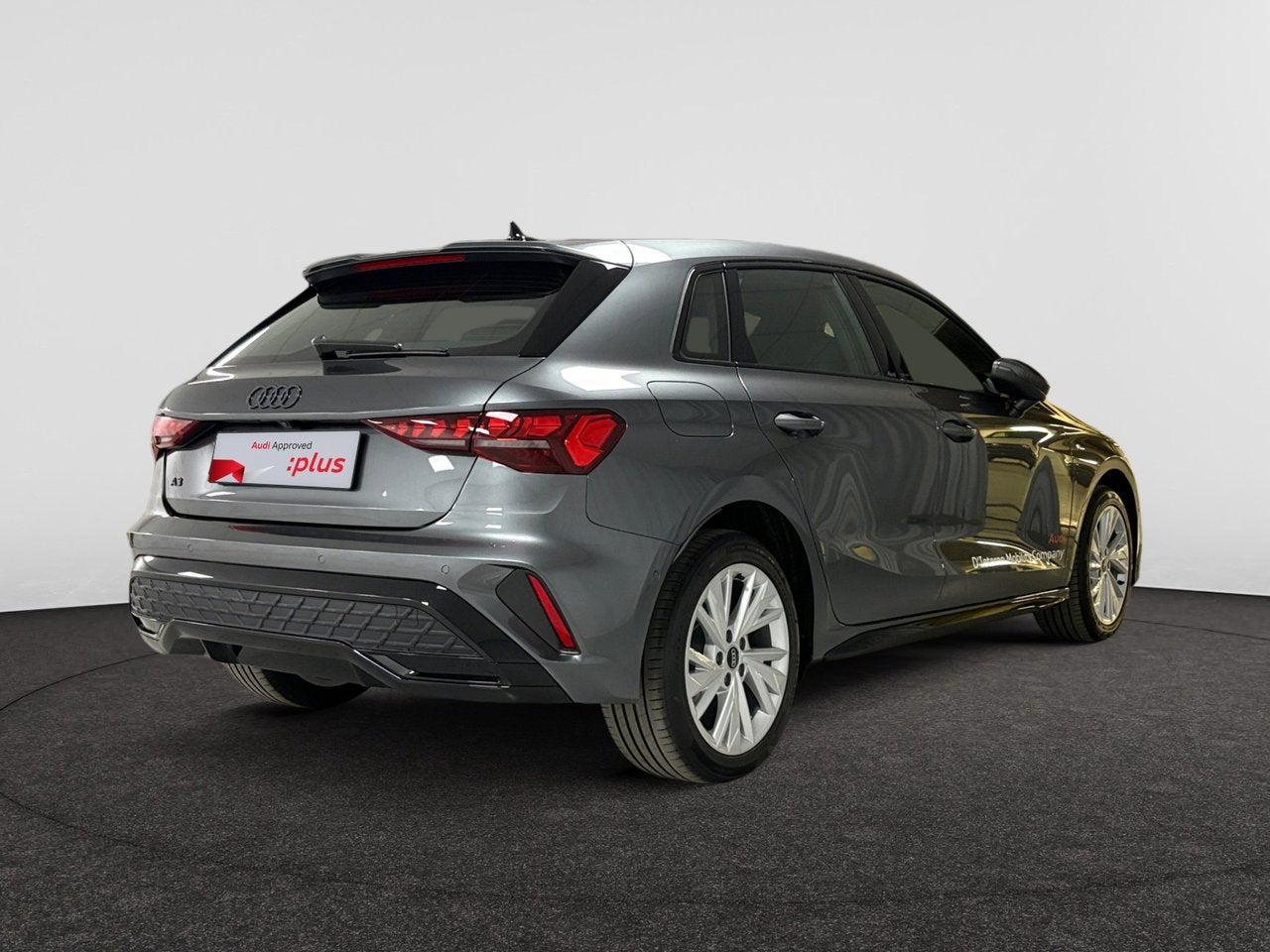 Audi A3 Sportback PHEV S line TFSI e  150 kW S tronic, Auto's, Automaat, Berline, https://public.car-pass.be/vhr/606591dc-2fd6-431e-90e9-44e4c5cefa1d