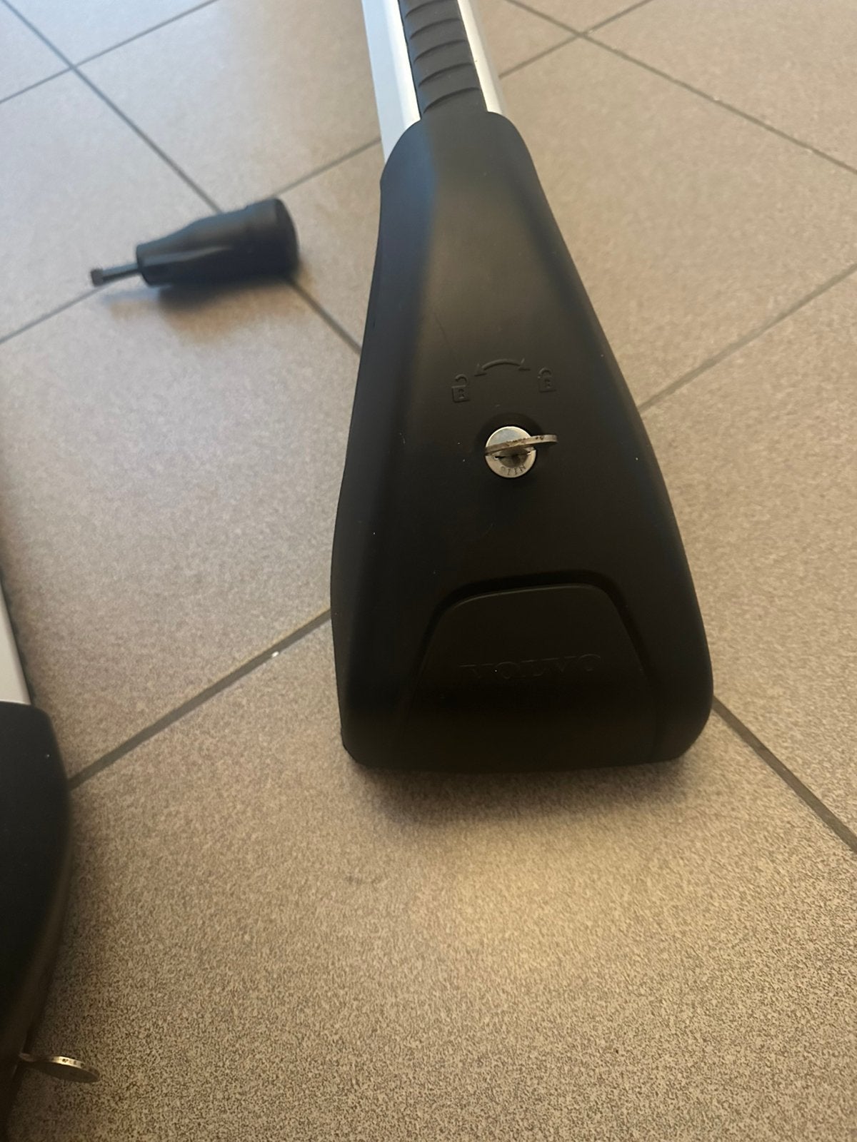Dakdragers voor Volvo v60 zonder dakrails, Auto diversen, Dakdragers, Ophalen, Zo goed als nieuw