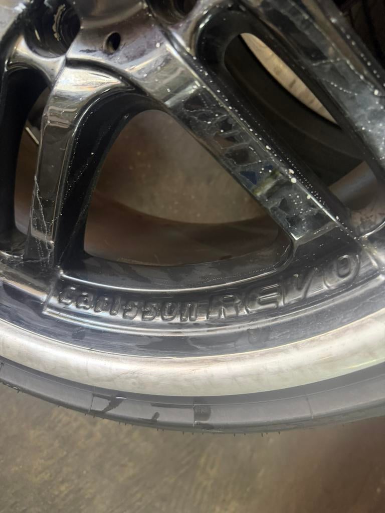 belle jante avec nouveaux pneus  5x112x19 »pour Mercedes, Neuf, Pneus et Jantes, 4 Saisons, 19 pouces