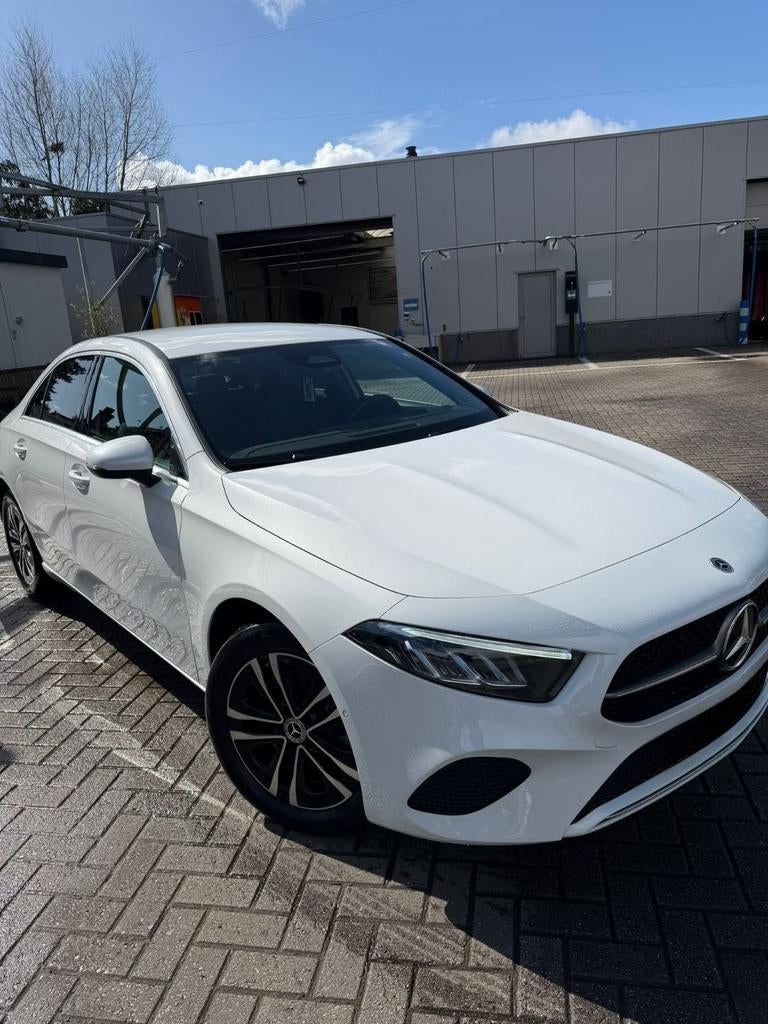 Mercedes A250e Berline Business Line 2025, Auto's, Automaat, Leder en Stof, Wit, 120 kW