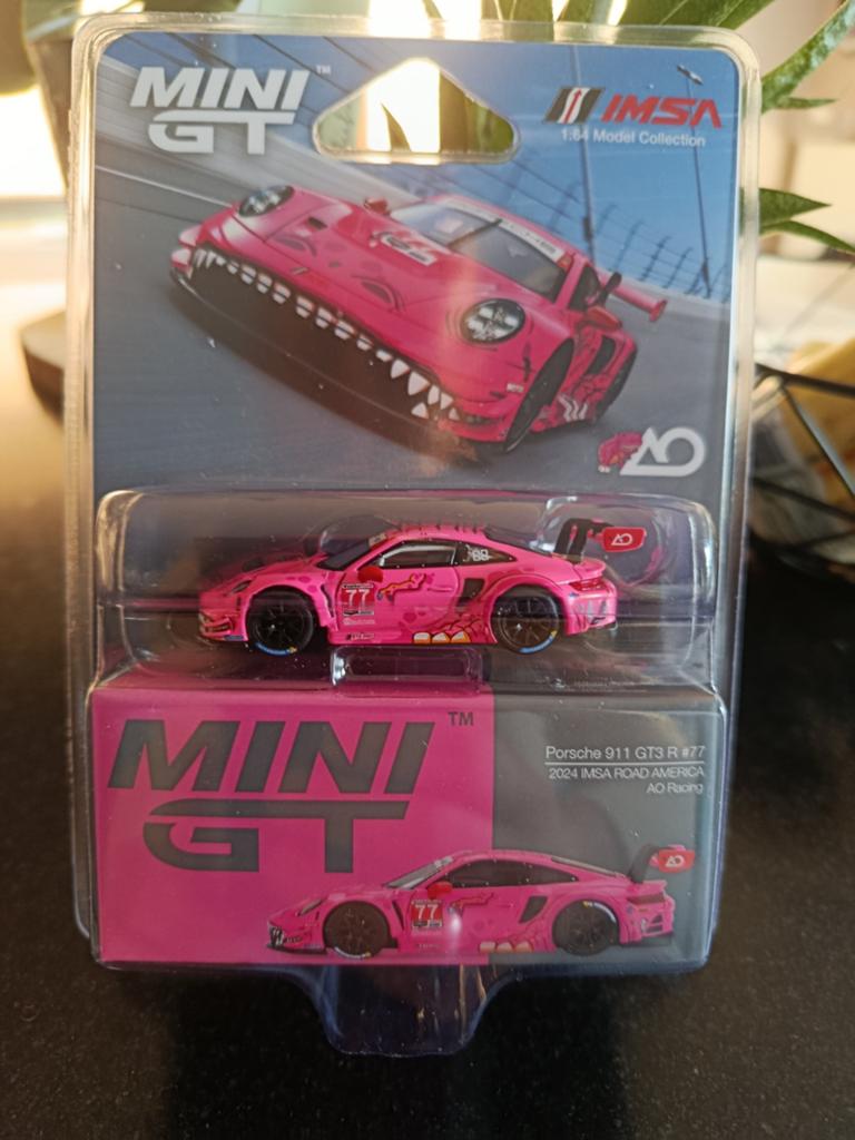MiniGT Porsche 911 Roxy op blister, Hobby en Vrije tijd, Modelauto's | Overige schalen, Ophalen of Verzenden