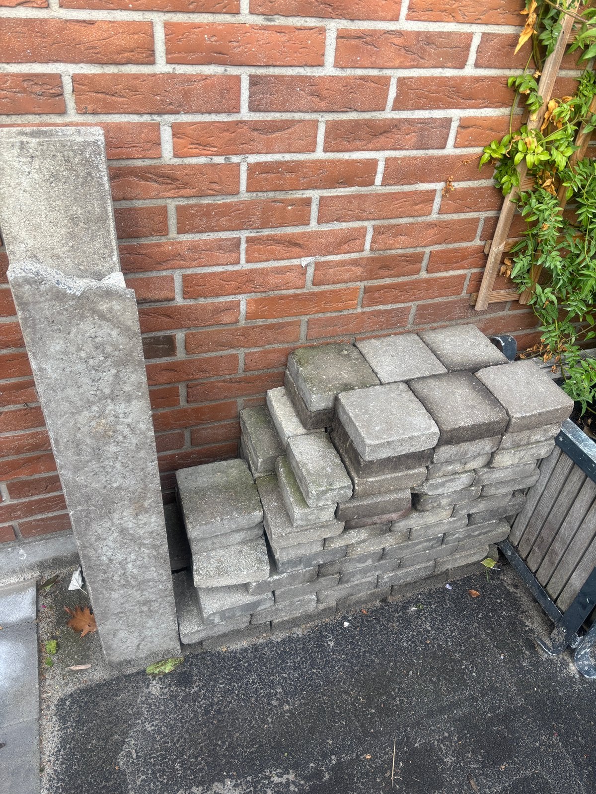 Gratis klinkers en boordstenen, Jardin & Terrasse, Enlèvement, Utilisé, Briques