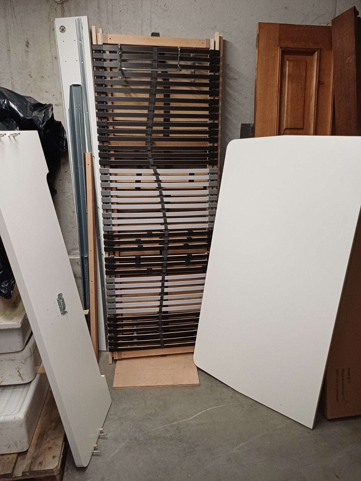 bed met dubbele lattenbodem, Ophalen