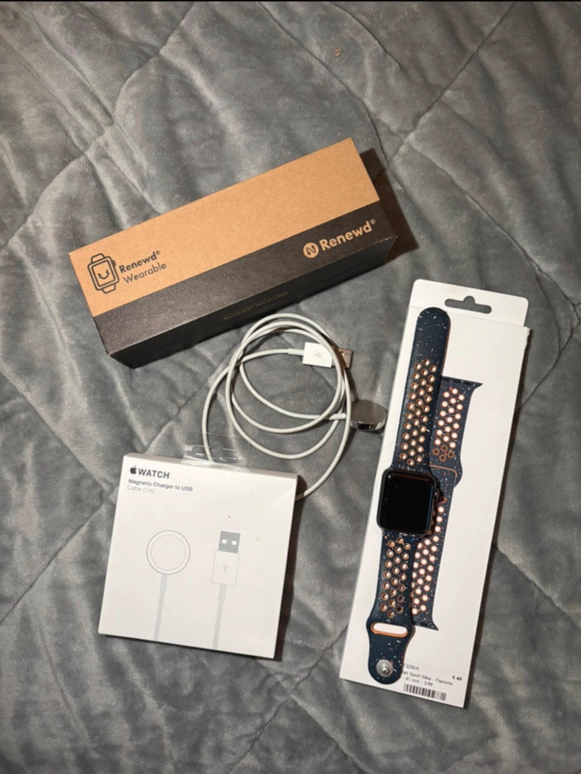 Apple Watch serie 3, Bijoux, Sacs & Beauté, Montres connectées, Utilisé, iOS, Enlèvement ou Envoi