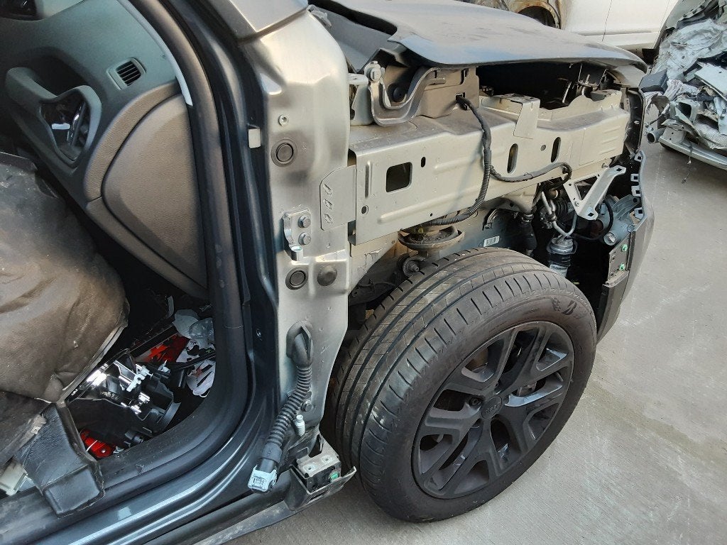 BINNENSPATSCHERM RECHTS VOOR Jeep Renegade (BU), Gebruikt, Voor, Jeep, Spatbord