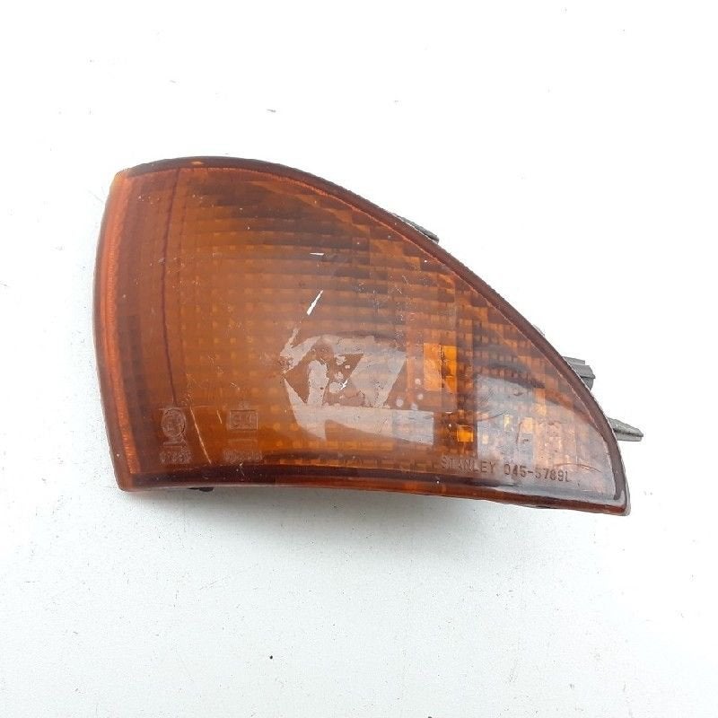 KNIPPERLICHT LINKS Mitsubishi Sigma (F07W) (01-1992/10-1996), Gebruikt, Mitsubishi