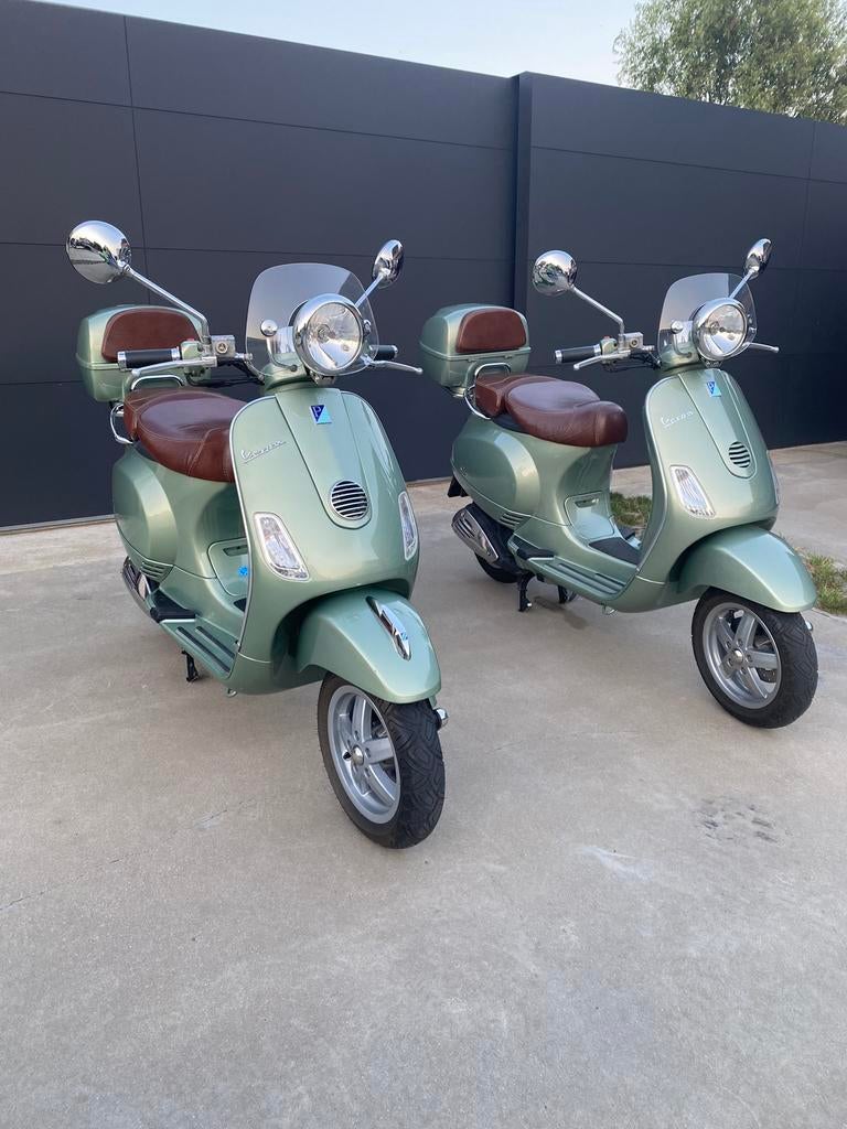 2 x piaggio vespa LXV125 + accesoires, Fietsen en Brommers, Ophalen, Gebruikt, Benzine, Vespa