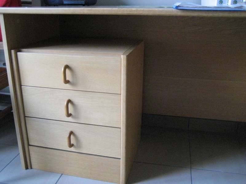 bureau met ladenblok 1m20 op 60cm, Ophalen