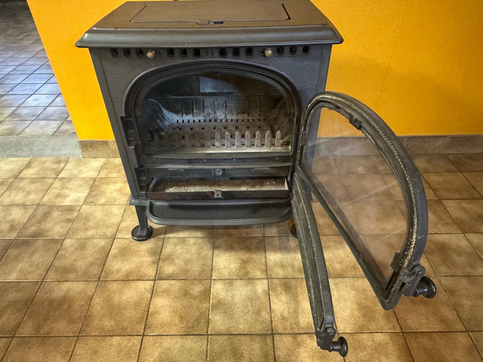 Saey houtkachel prima staat, Huis en Inrichting, Ophalen, Zo goed als nieuw, Houtkachel