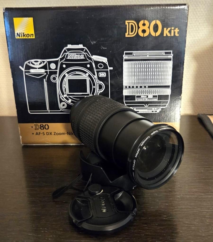 Nikon DX AF-S NIKKOR 18-135 Lens met zonnekap en UV filter, Ophalen of Verzenden, Zo goed als nieuw, Telelens, Zoom