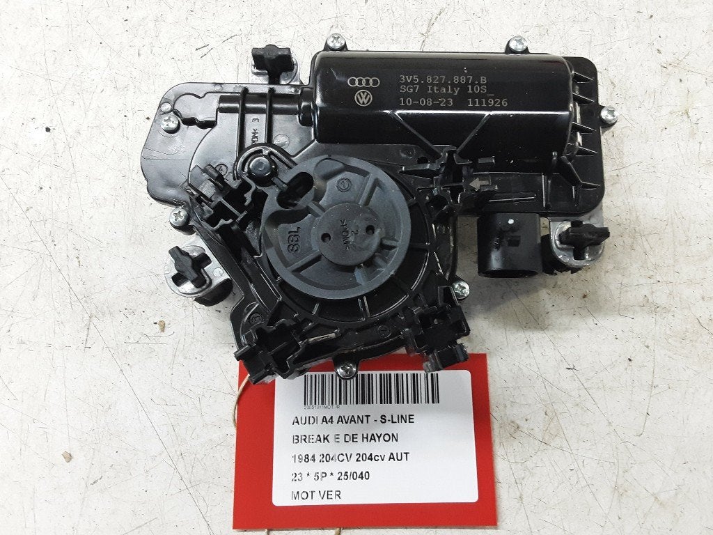 VEROUILLAGE CENTRALISEE MOTEUR A4 Avant (B9) (3V5827887B), Autos : Pièces & Accessoires, Mevr. I. Hauben, Audi, Utilisé, Rue de l'Espoir 34 34
4030  GRIVEGNÉE, BE