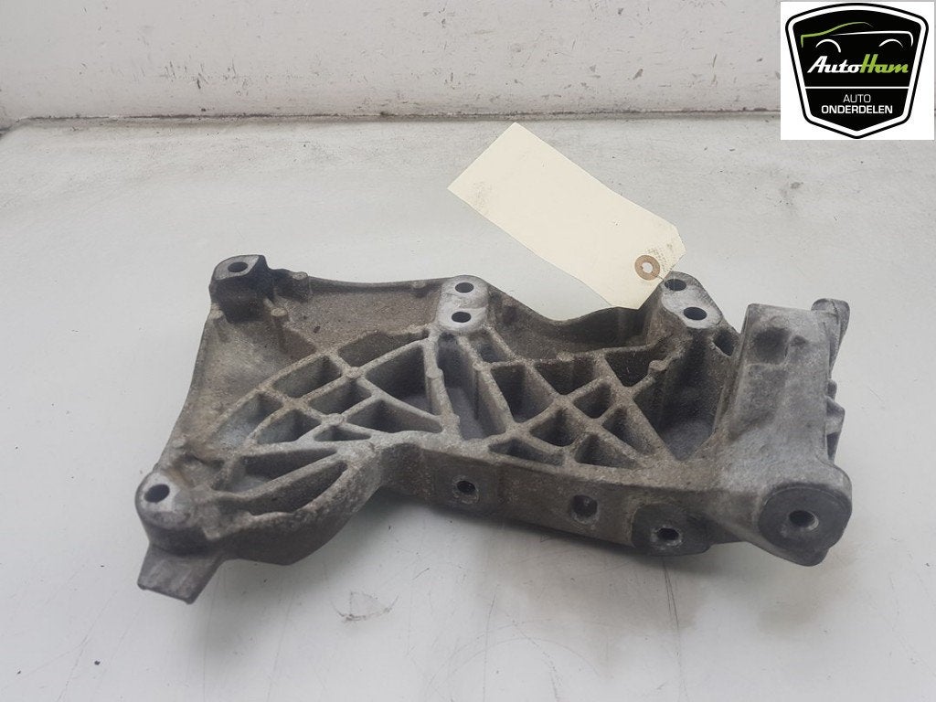MONTAGE MOTEUR Mercedes-Benz Vito (447.6) (|A6222230001|), Utilisé, Mercedes-Benz