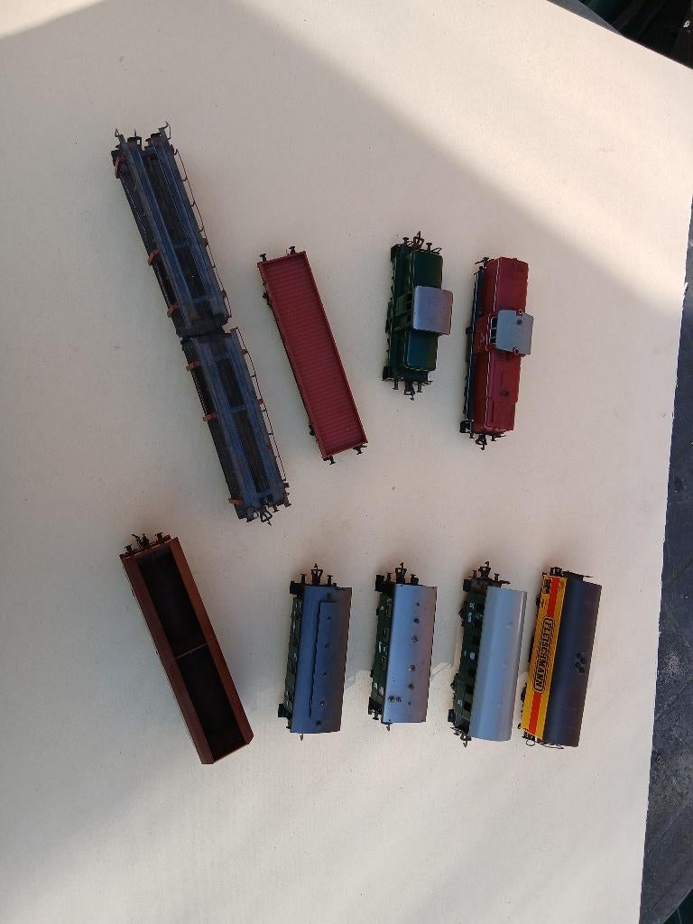 Kavel van Fleischmann wagons en 2 rangeerloks, Gebruikt, Gelijkstroom, Fleischmann, Wagon