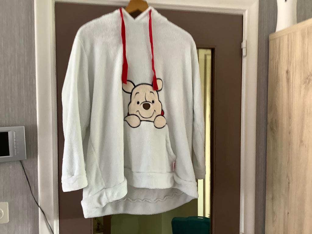 Chandail à capuchon Disney Winnie l'ourson doux au toucher, Enlèvement ou Envoi, Comme neuf, Taille 46/48 (XL) ou plus grande
