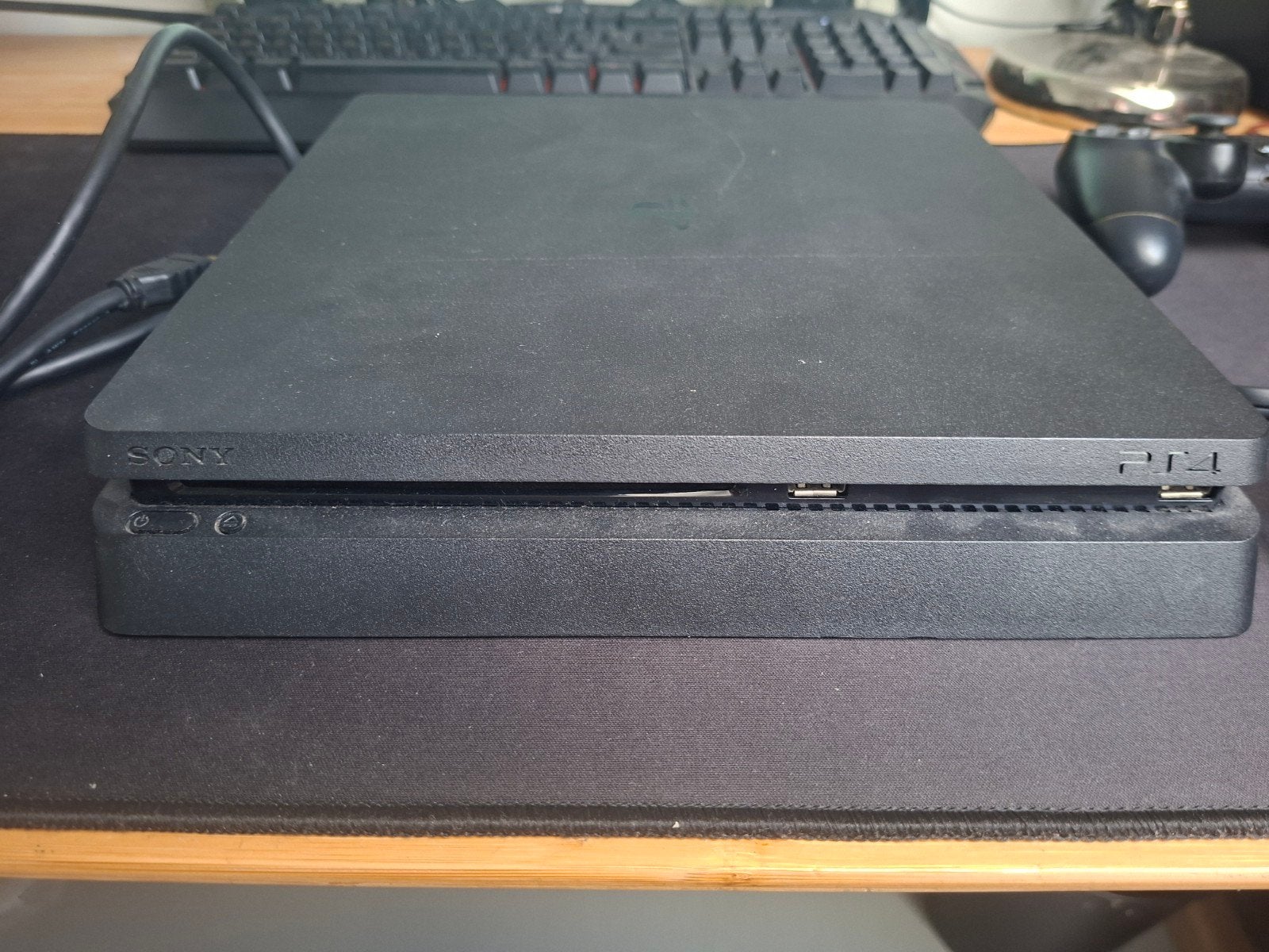 PS4 Slim 500 Go avec accessoires, Enlèvement, Utilisé