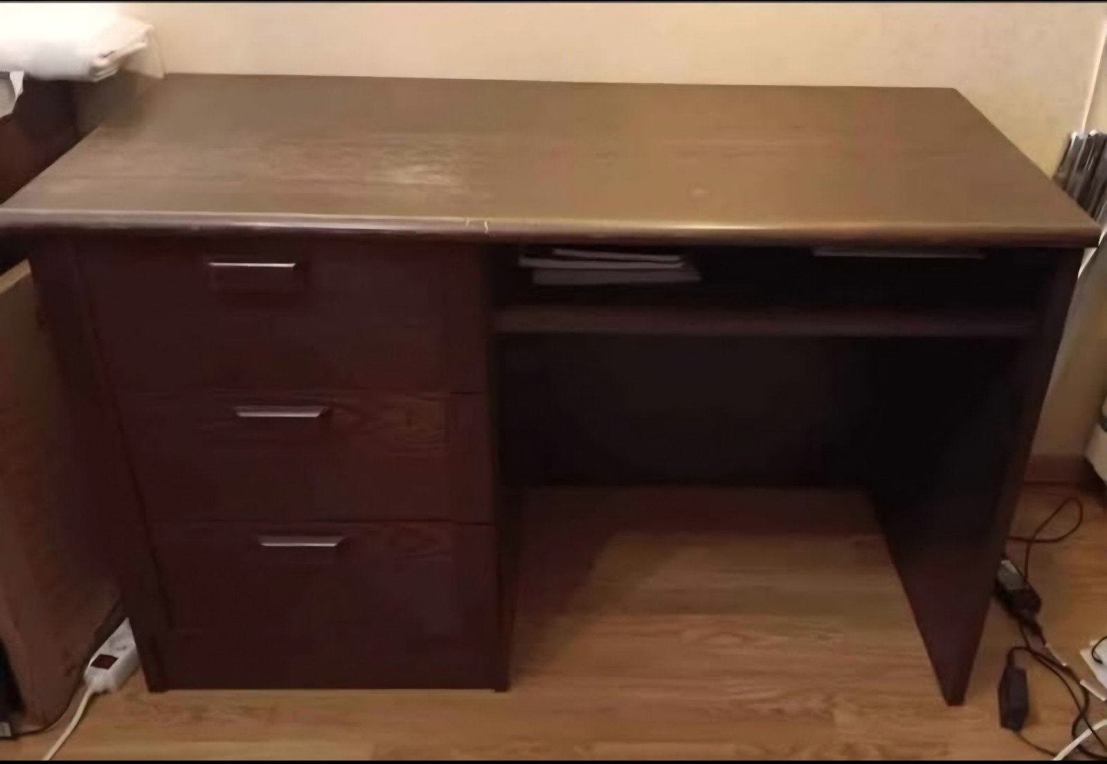 Bureau, Ophalen, Met lades, Gebruikt, 120 cm