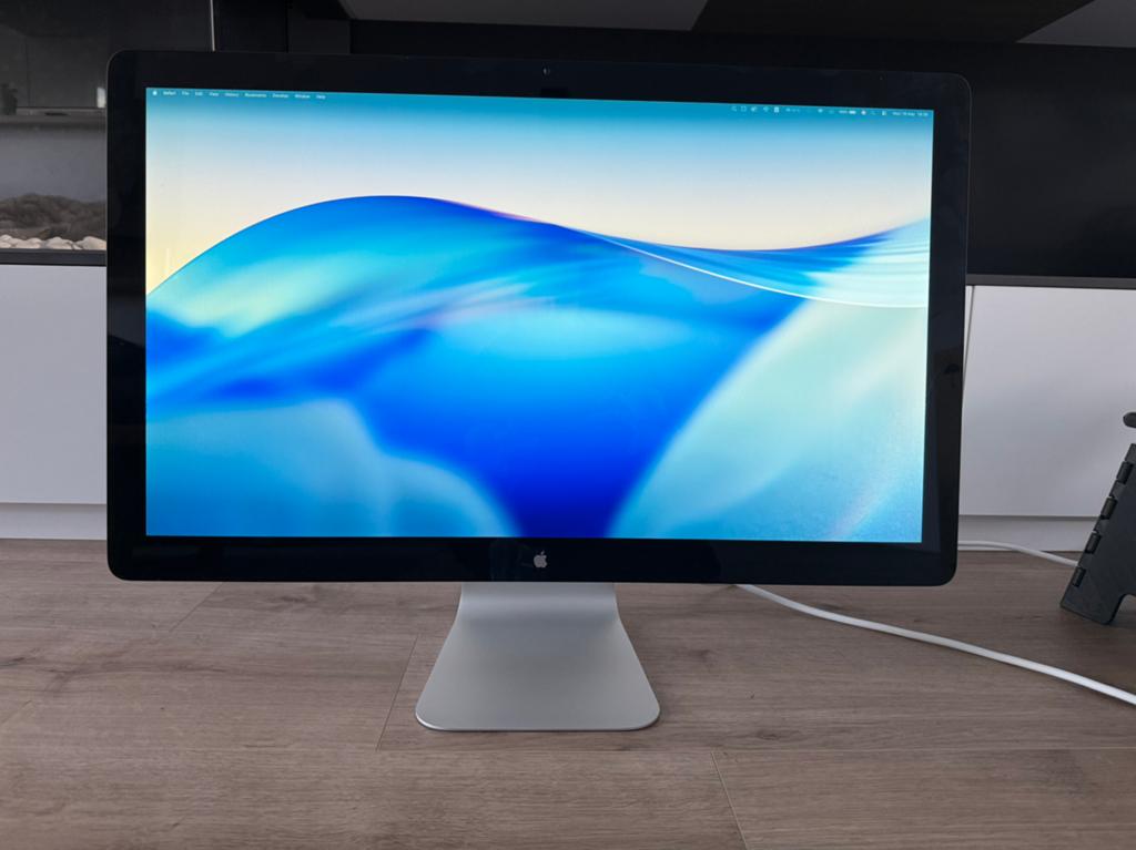 27-inch Apple LED Cinema Display (Model A1316), Ophalen, IPS, Zo goed als nieuw, Quad HD (2K)