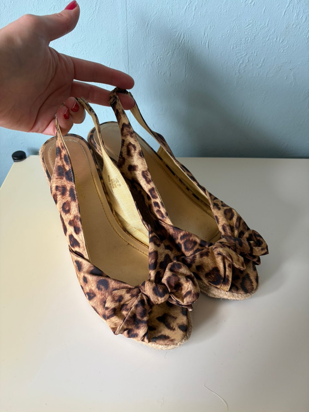 Sandales léopard taille 38, Enlèvement ou Envoi, Comme neuf, Brun, Sandales et Mûles