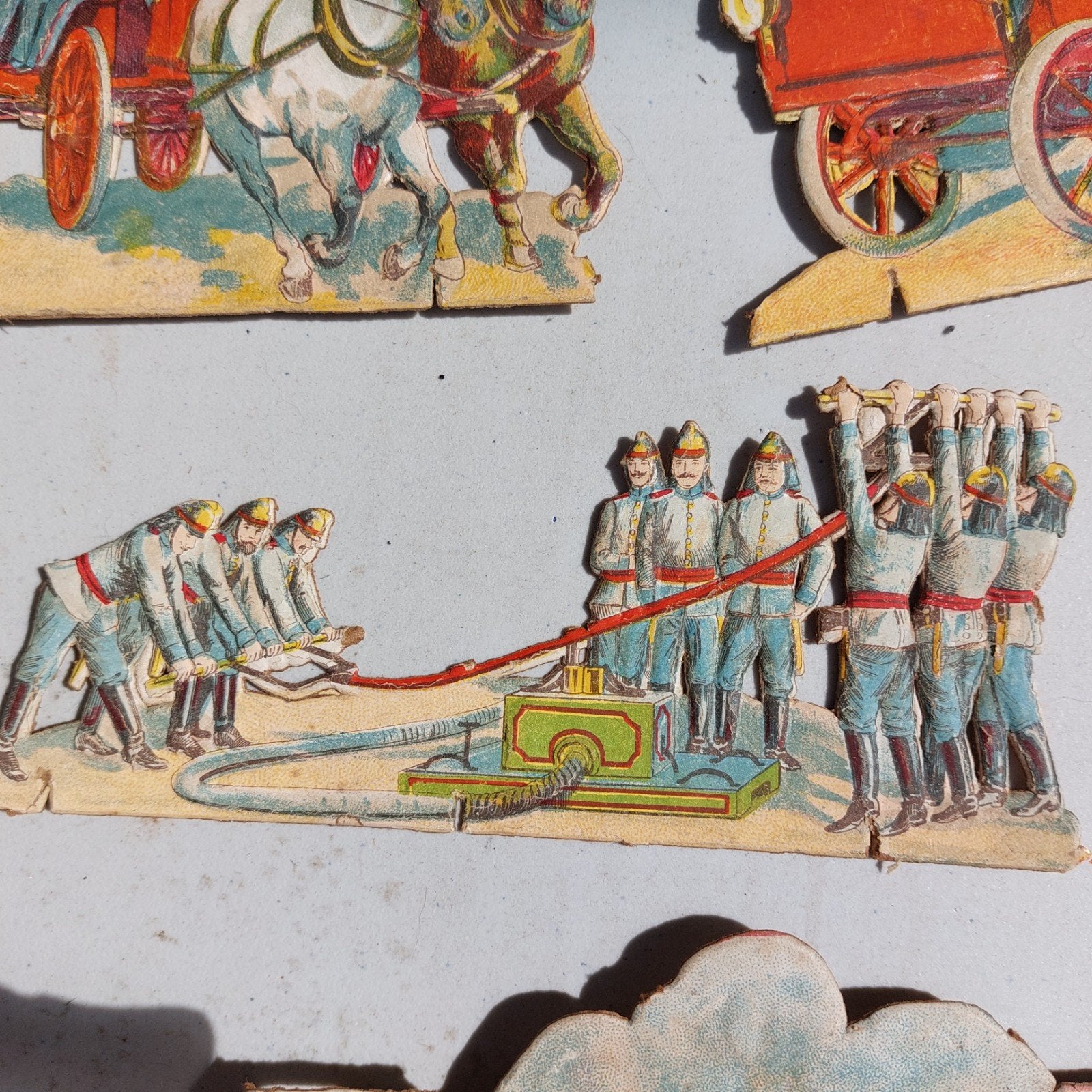 pompiers victorienne année 1900 bon états échange possible, Envoi