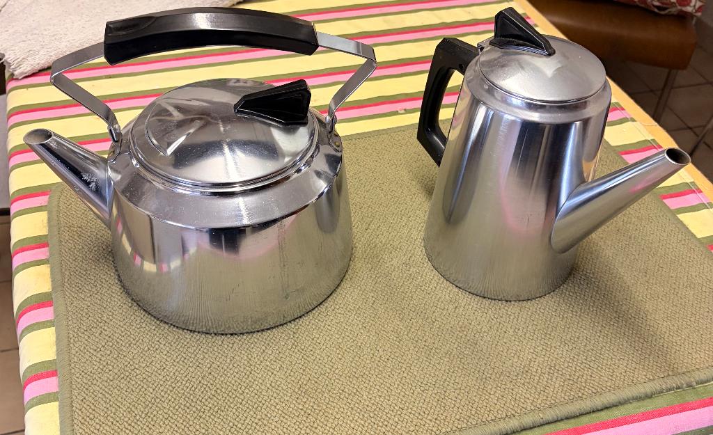Bouilloire et cafetière inox, 10 tasses ou plus, Enlèvement, Utilisé, Autres modèles