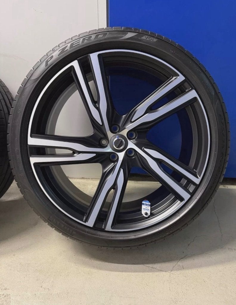 Jantes volvo XC90 22 pouces original > Pirelli Pzero, Autos : Pièces & Accessoires, Pneus & Jantes, Neuf, Pneus et Jantes, Autres dimensions