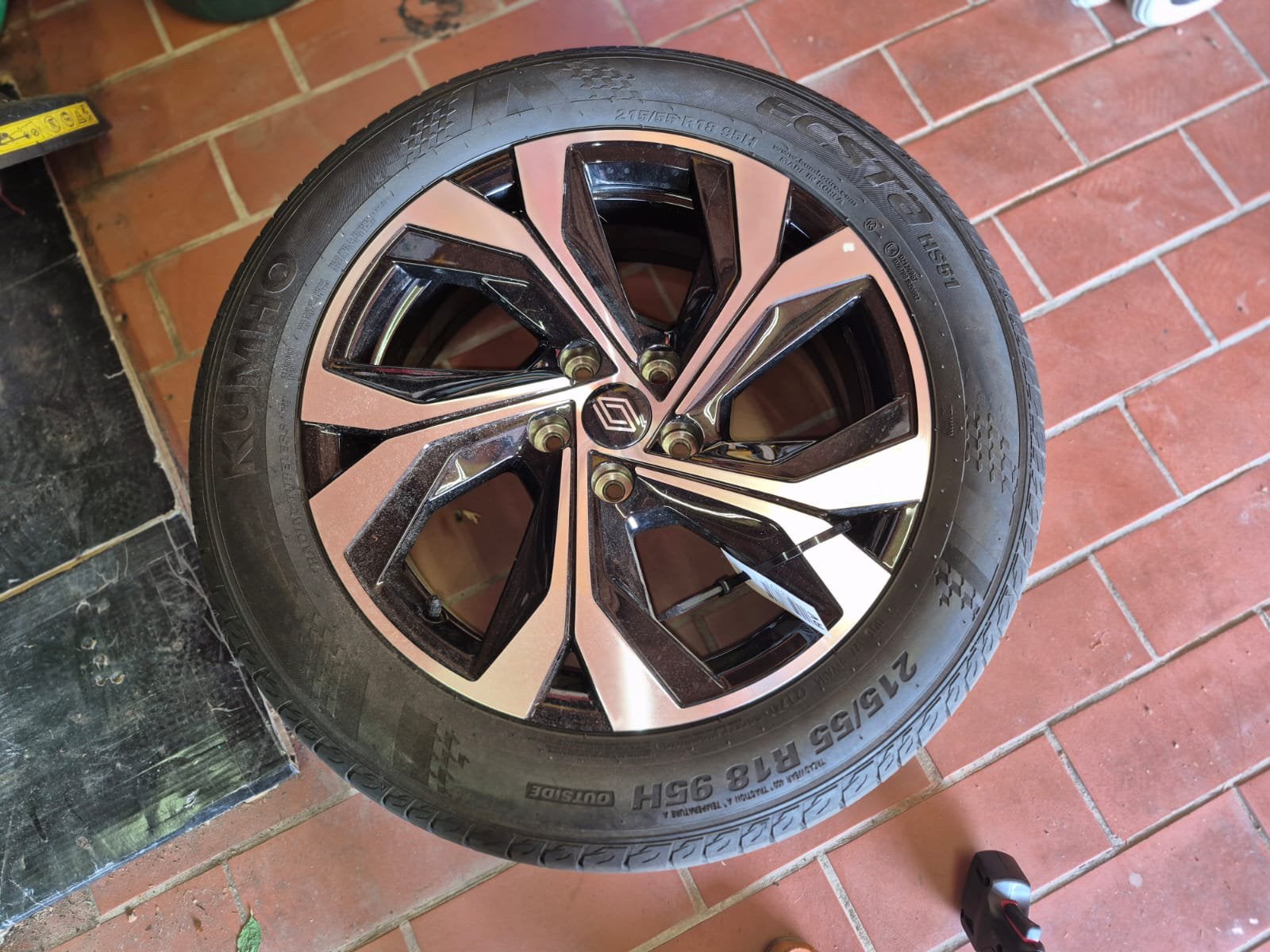 Jeu de Pneux et Jantes (215/55 R18 95H) KUMHO, Enlèvement, Pneu(s)