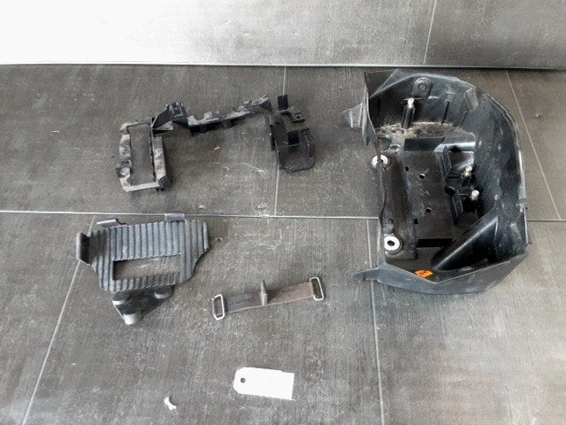 RC125 2014 - 2019 KTM Batterijbak D1-60314, Motoren