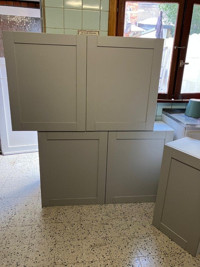 Hangkast, Ophalen, Met deur(en), Zo goed als nieuw, Minder dan 150 cm