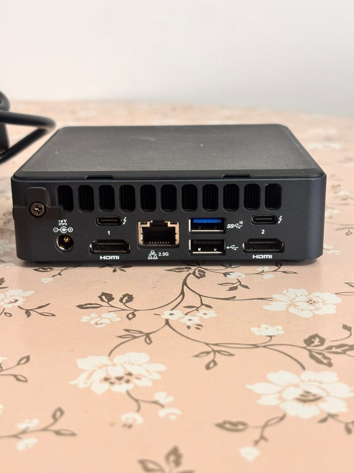 ️ Intel NUC 11 Pro – i5 / 8 Go RAM / SSD 250 Go / Iris Xe, Enlèvement ou Envoi, Comme neuf