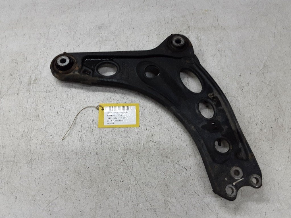 DRAAGARM LINKS VOOR Renault Trafic (1FL / 2FL / 3FL / 4FL), Gebruikt, Renault, Peter-Huppertz-Straße 5
51063  Köln, DE, Dialog.deutschland@renault.de
