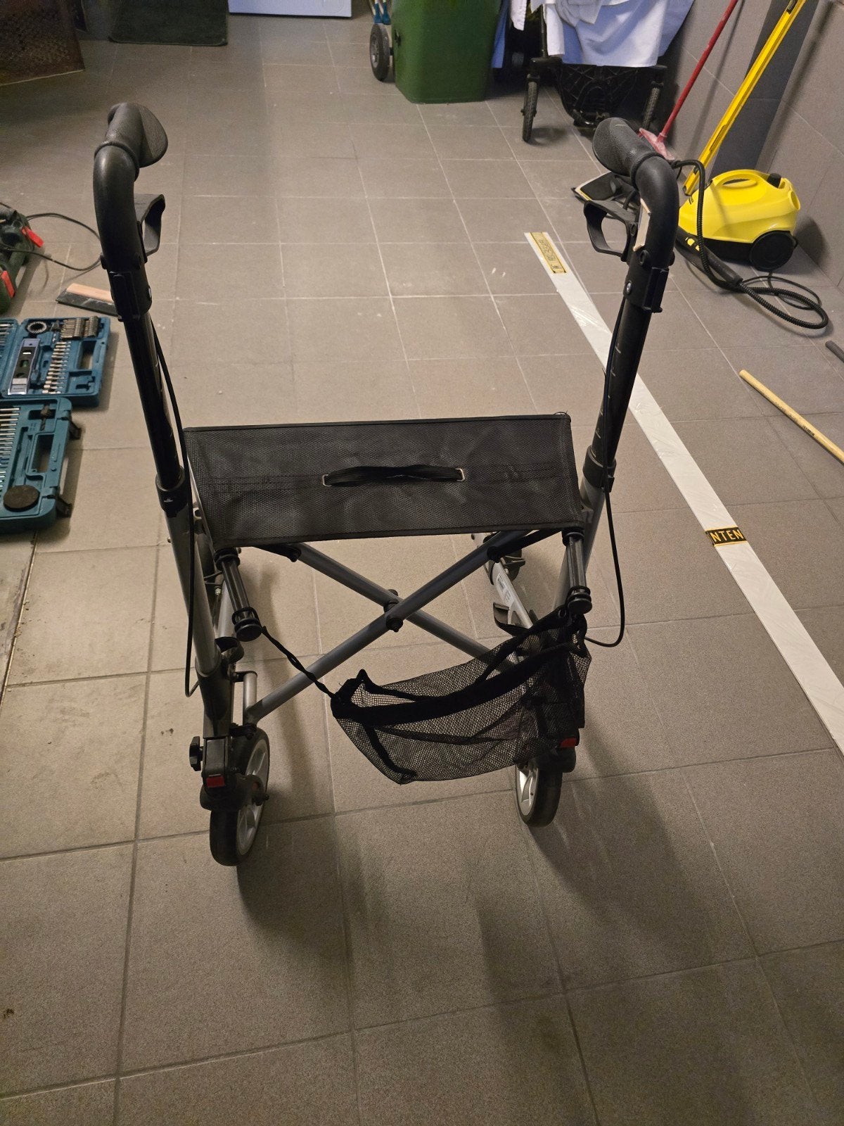 Rollator, Enlèvement, Poids léger