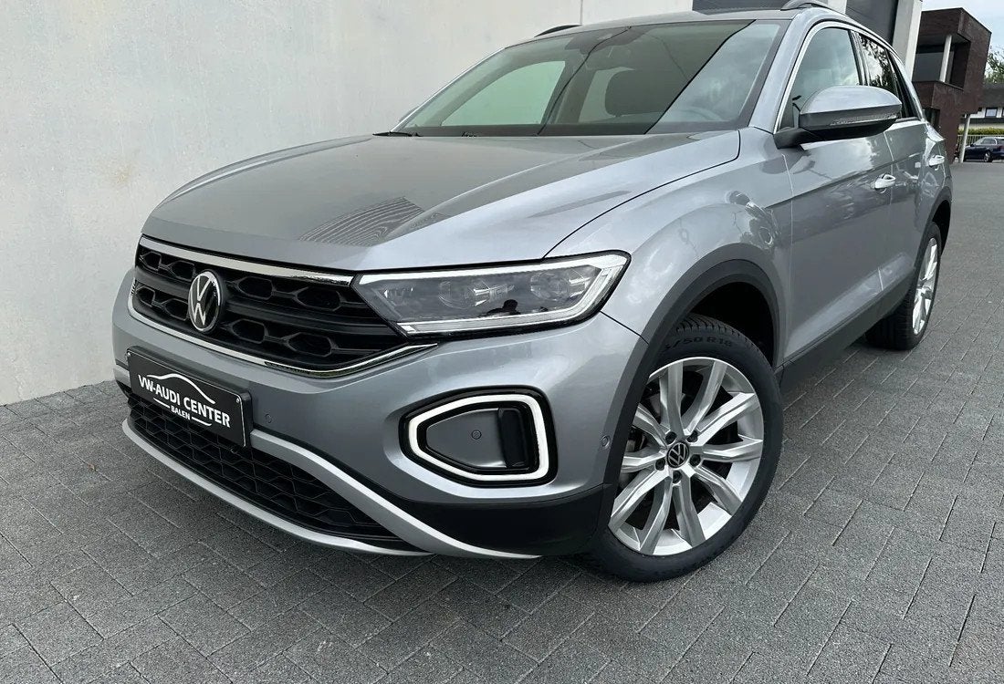 Volkswagen T-Roc 1.5TSI 150PK LIFE DSG ZILVER (automatique), 1355 kg, Argent ou Gris, Achat, Entreprise