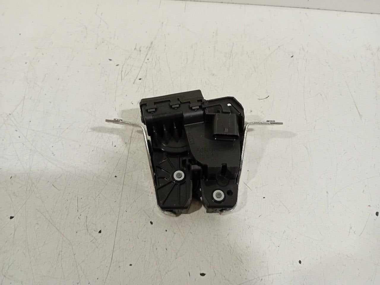 Slot mechaniek kofferdeksel achterklep elektrisch Mercedes-B, Auto-onderdelen, Onderdelen@venauto.nl, Van der Ven Autorecycling B.V.
