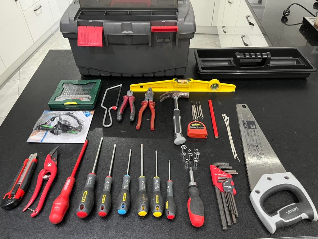Coffre a outil équipé, Bricolage & Construction, Outillage | Outillage à main, Comme neuf, Enlèvement