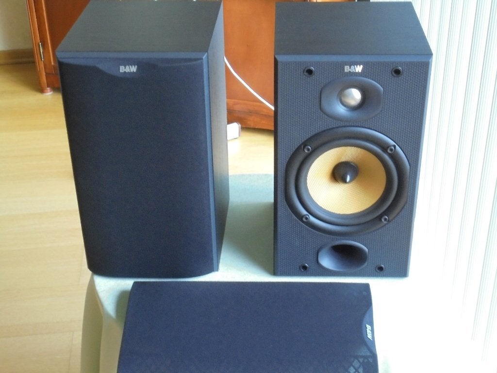 B&W DM601 S2, 100 watts 8 ohms, 2way bass-reflex, KevlarCone, TV, Hi-fi & Vidéo, Enceinte d'étagère, Enlèvement ou Envoi, Bass-reflex