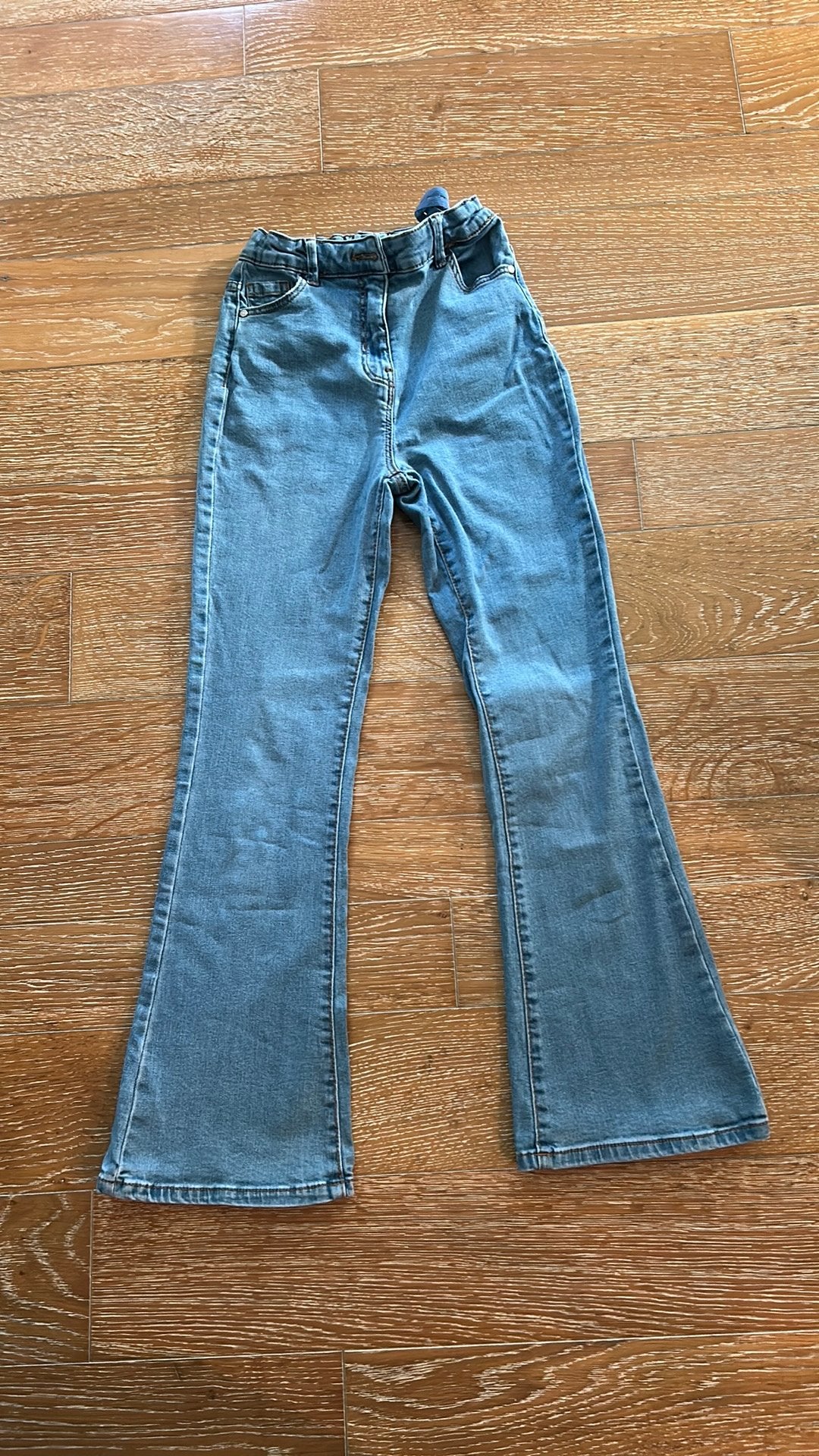 Blauwe jeans broek flaire, Kinderen en Baby's, Ophalen, Zo goed als nieuw, Broek
