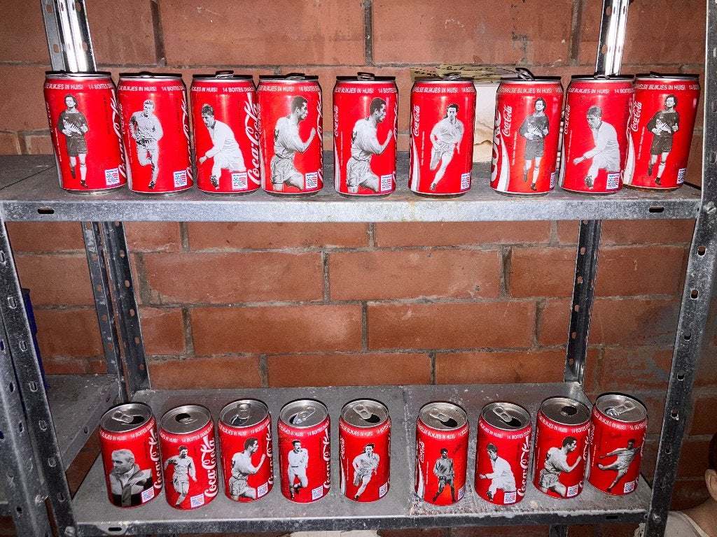 28 canettes de Coca-Cola 1994 - Édition Red Devils, Enlèvement ou Envoi, Utilisé, Emballage