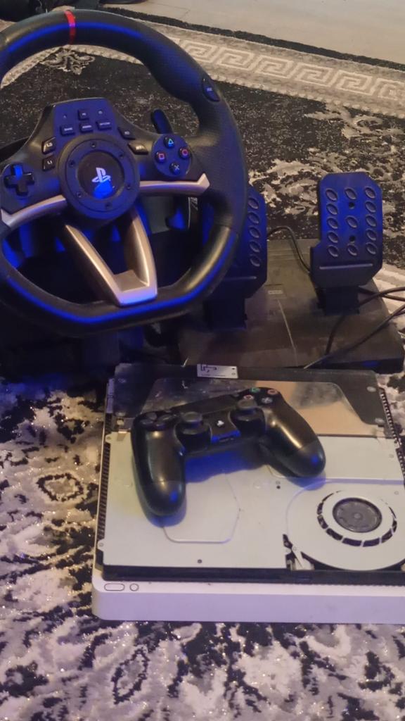 Playstation 4 met stuur en pedalen, Games en Spelcomputers, Spelcomputers | Sony Consoles | Accessoires, Zo goed als nieuw, PlayStation 4