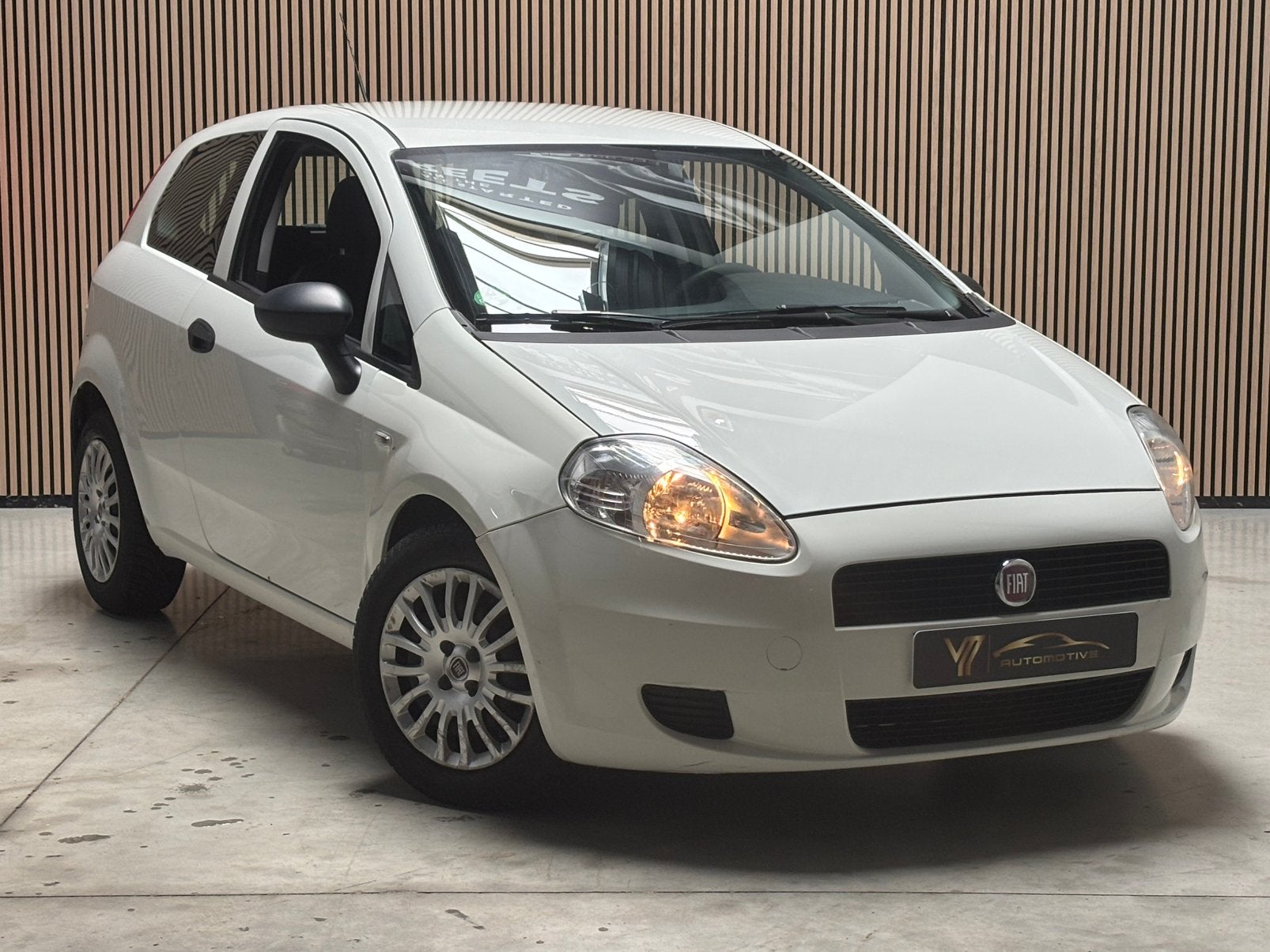 Fiat Grande Punto 1.2 essence 1 an de garantie, Euro 5, Achat, Entreprise, Boîte manuelle