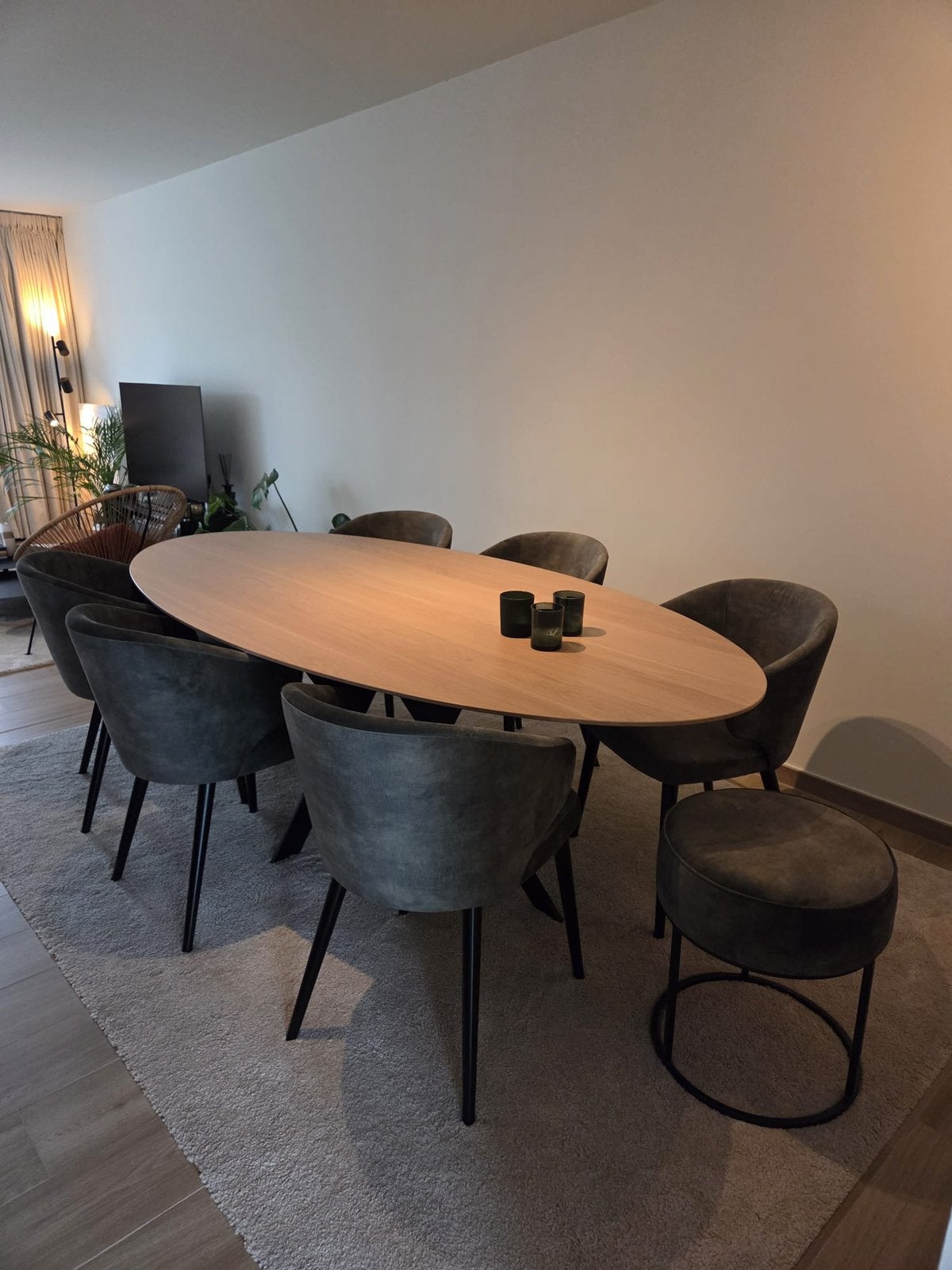 Eetkamertafel + 6 stoelen + 2 poefs ( zo goed als nieuw ), Maison & Meubles, Enlèvement, Comme neuf