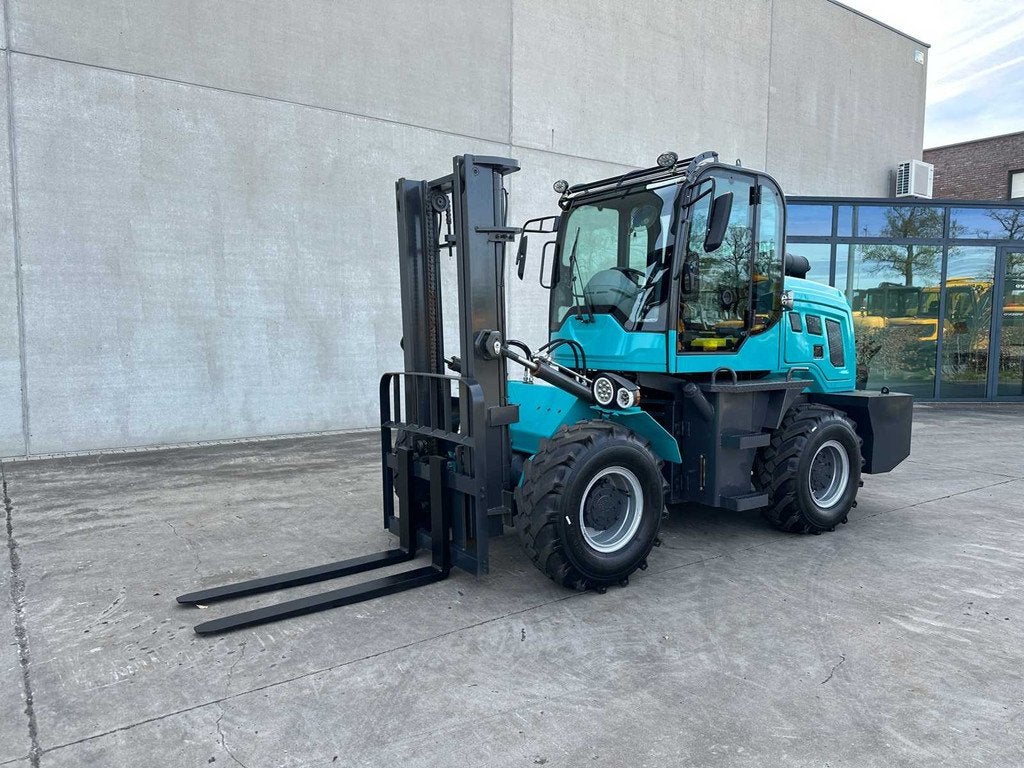 Machpro - 2025 - MP-T320A - Chariot élévateur pour terrain, Articles professionnels, Diesel, Chariot élévateur, Machpro