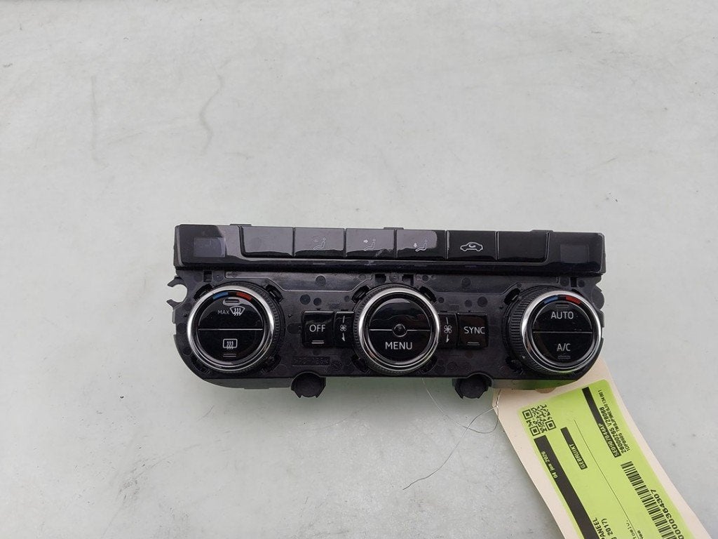 BEDIENINGSPANEEL VERWARMING Skoda Octavia Combi (5EAC), Gebruikt, Info@skoda-auto.de, Skoda, Max-Planck-Straße  3-5
64331  Weiterstadt, DE