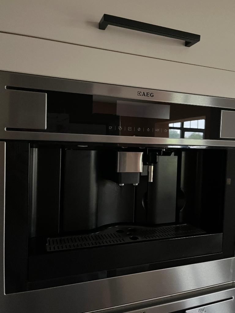 Aeg inbouw koffiemachine, Elektronische apparatuur, Koffiezetapparaten, Gebruikt, Koffiemachine, Koffiebonen, Ophalen
