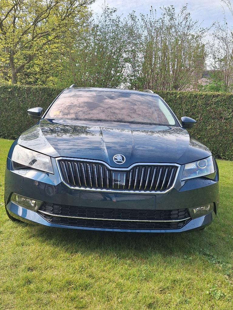 Skoda Superb Combi 1.6D, Auto's, Skoda, Particulier, Superb, Achteruitrijcamera, Adaptieve lichten, Airbags, Airconditioning, Android Auto