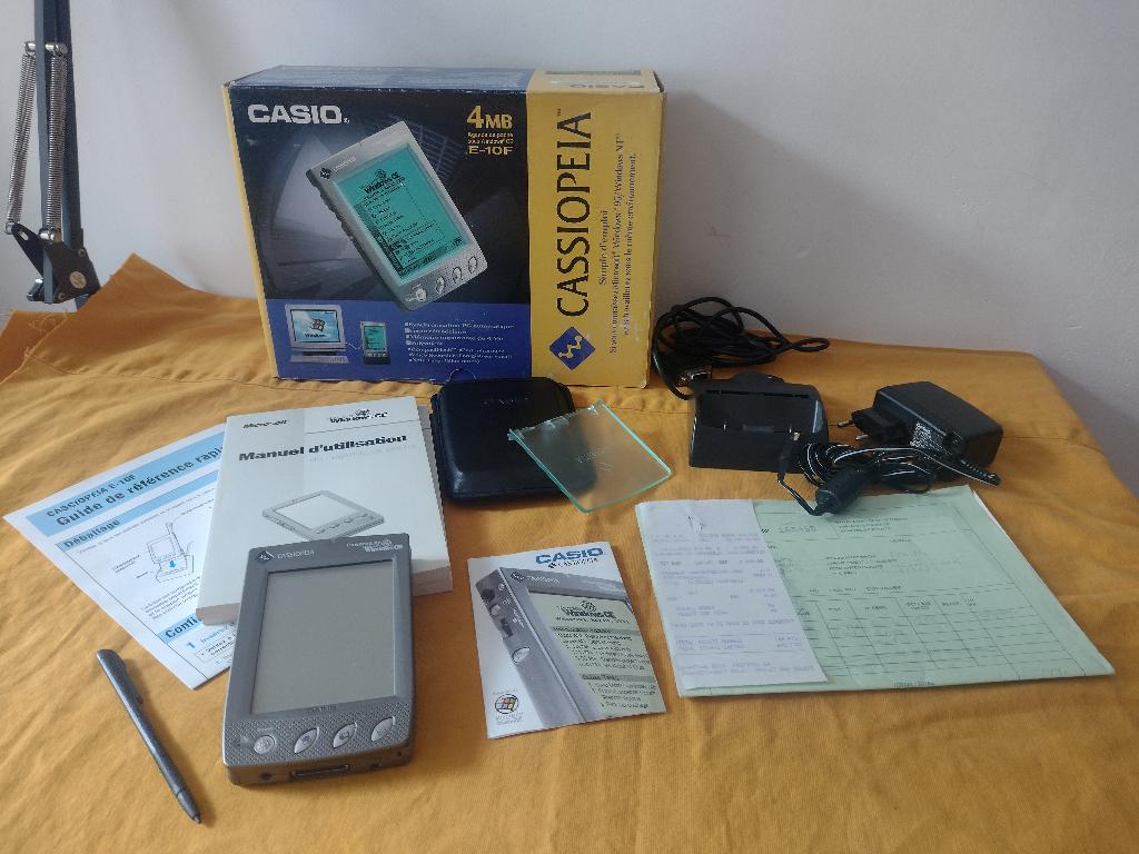Casio Cassopeia, PDA, Agenda électronique, Windows CE, Informatique & Logiciels, Enlèvement ou Envoi, Comme neuf