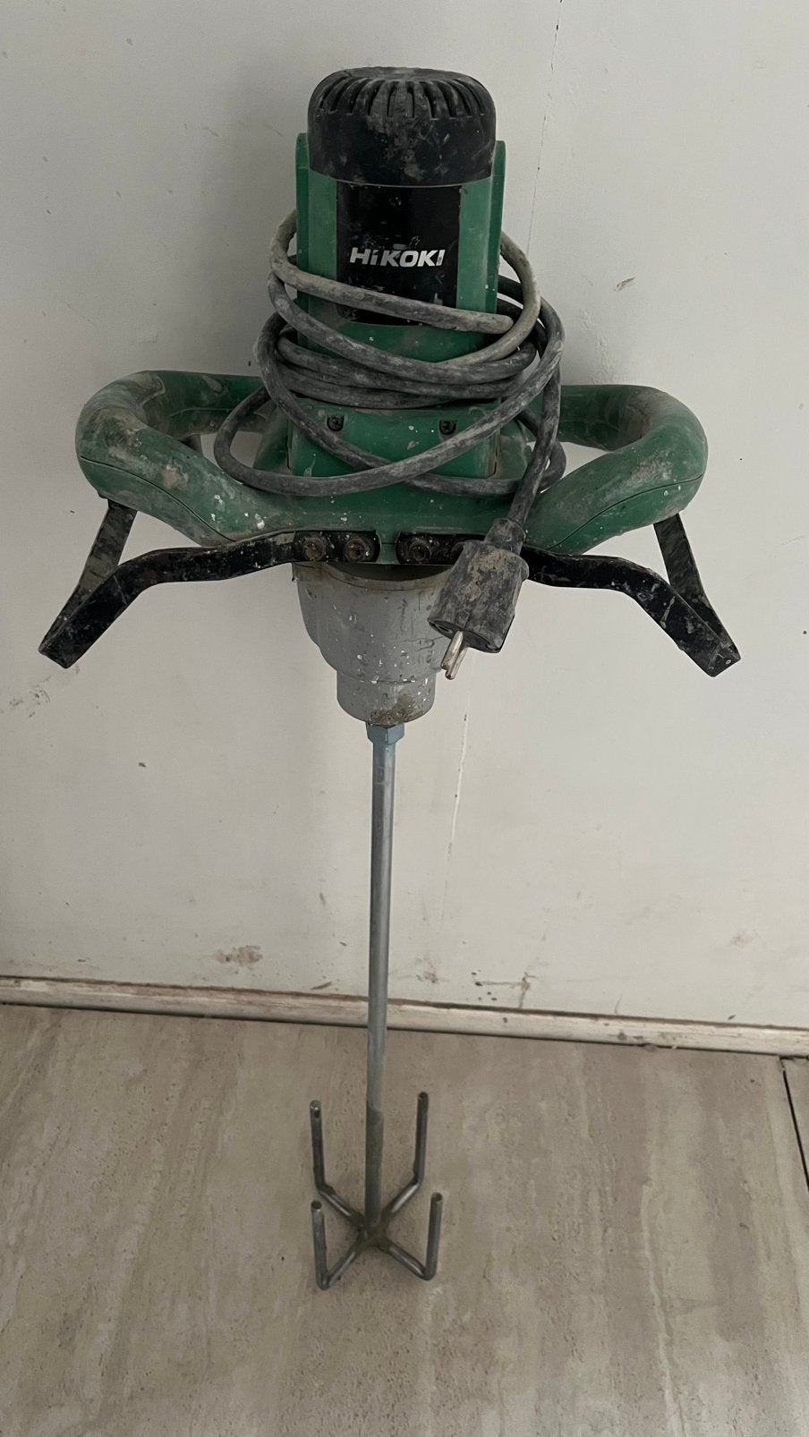 Betonmixer hikoki, Doe-het-zelf en Bouw, Ophalen, Zo goed als nieuw