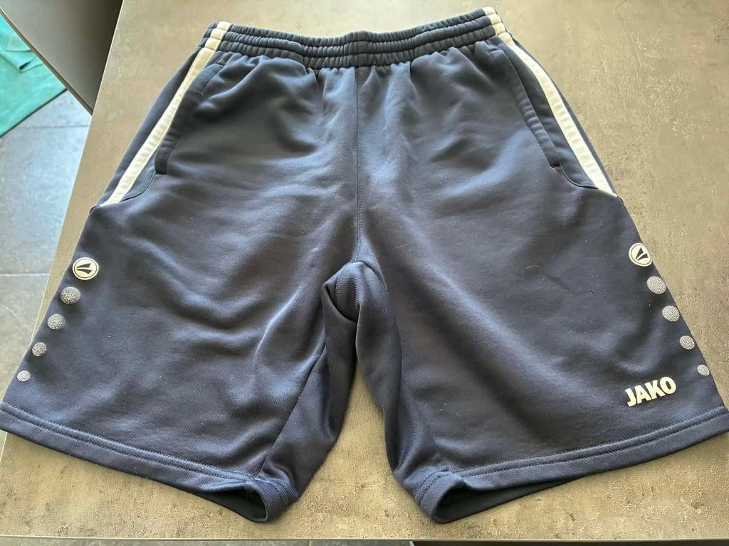 Jako voetbalshort 13-14 jaar, Maat XS of kleiner, Ophalen of Verzenden, Gebruikt