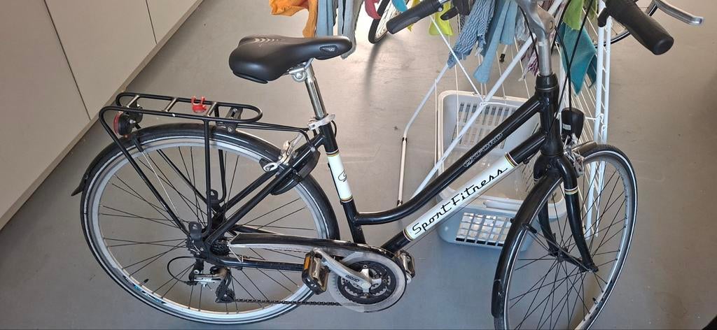 Damesfiets  volledig in orde.  Studentenfiets, Fietsen en Brommers, Ophalen