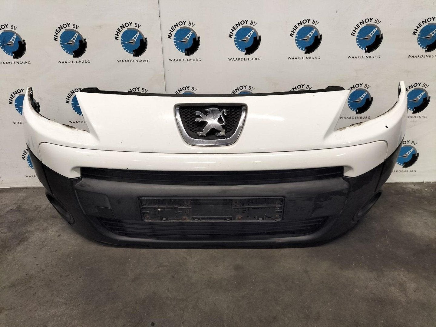 PEUGEOT PARTNER 120 1.6 HDI L1 XT VOORBUMPER 2008, Auto-onderdelen, Gebruikt, Voor, Ophalen of Verzenden, Bumper