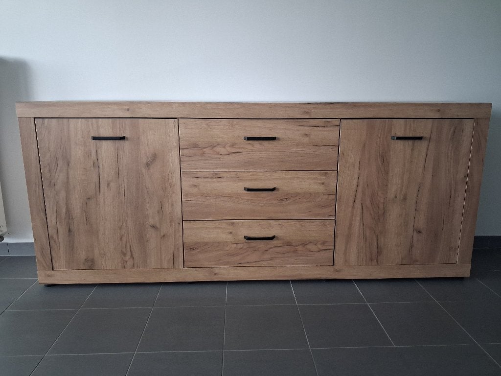 Inboedel nieuwe meubels, Huis en Inrichting, Ophalen
